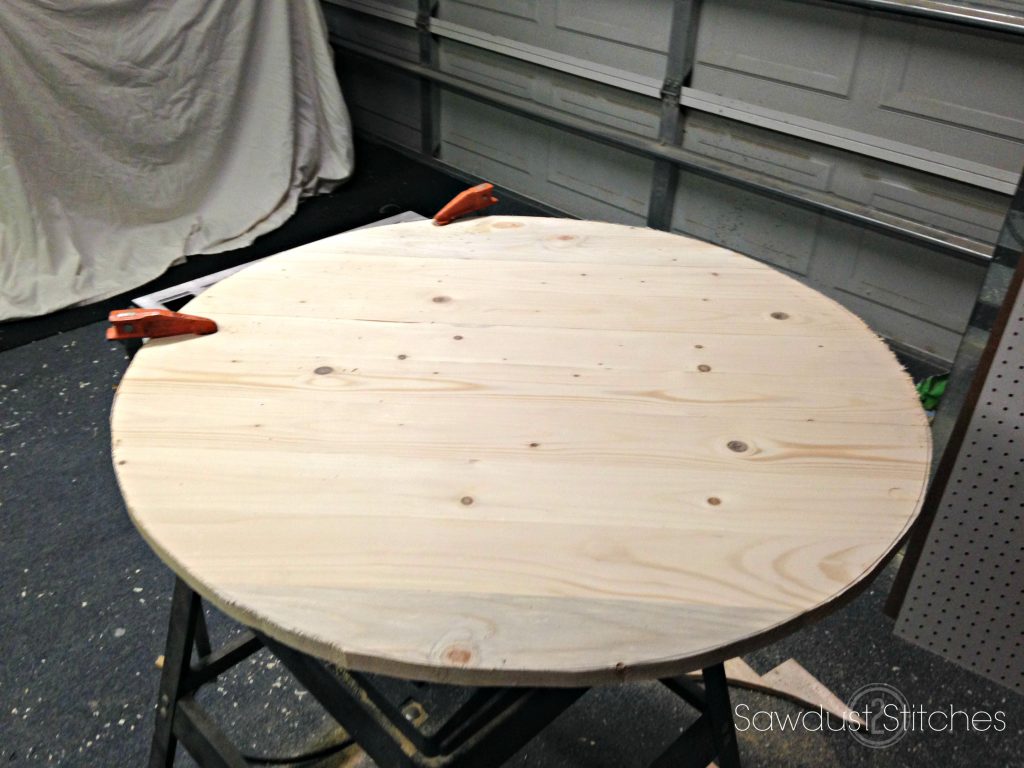 PUb table sawdust2stitches  circle