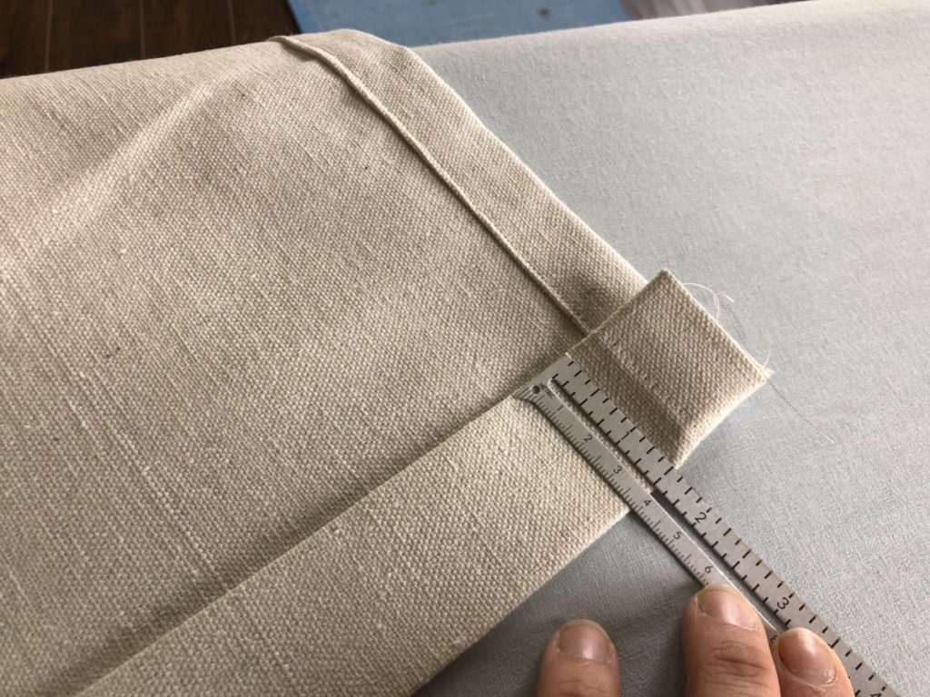 How to sew a R.V./ Toy Hauler  curtain using drop cloths. 